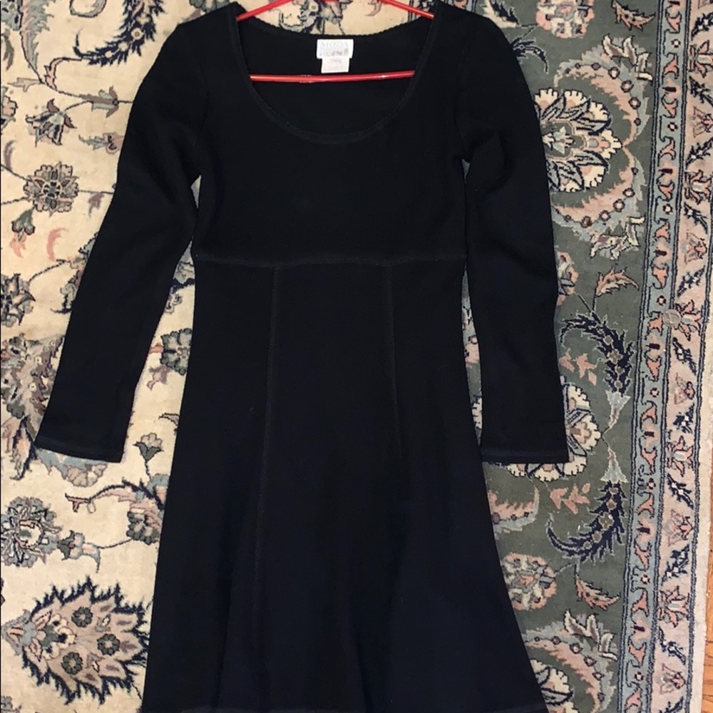 MODA black dress